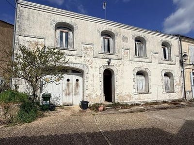 /international/fr/la-chapelle-des-pots-charente-310106996993/