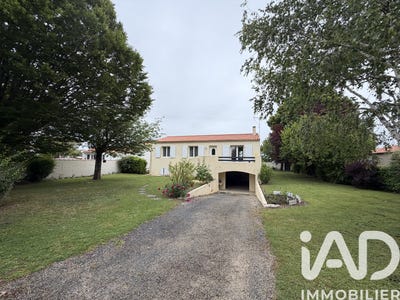 /international/fr/la-jarrie-charente-310108725912/?lang=es