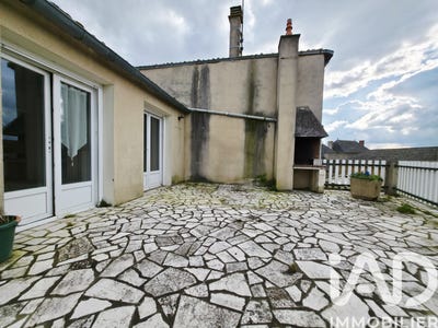 /international/fr/la-ferriere-en-parthenay-charente-310106407161/