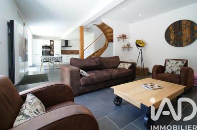 /international/fr/locoal-mendon-brittany-310108777624/