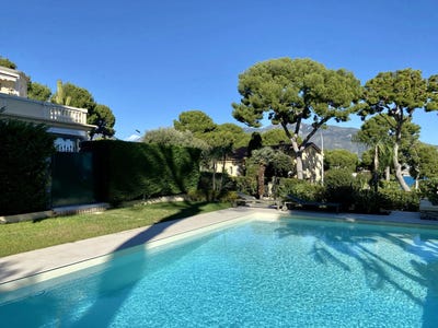 /international/fr/roquebrune-cap-martin-hh-12479079-roquebrune-cap-martin-provence-alpes-cote-d-azur-310100957359/