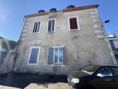 /international/fr/perigueux-aquitaine-310108553643/