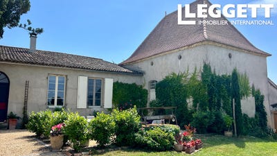 /international/fr/lauzun-aquitaine-310109174616/