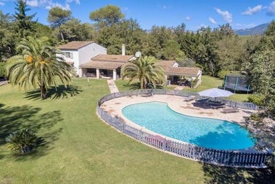 /international/fr/valbonne-provence-alpes-cote-d-azur-310101391361/?lang=it
