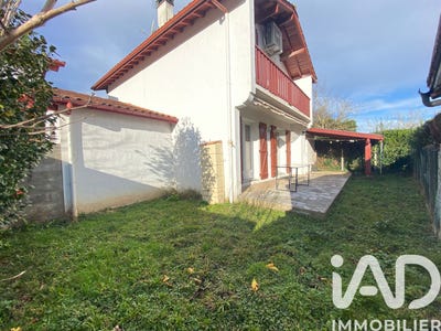 /international/fr/cambo-les-bains-aquitaine-310105430497/