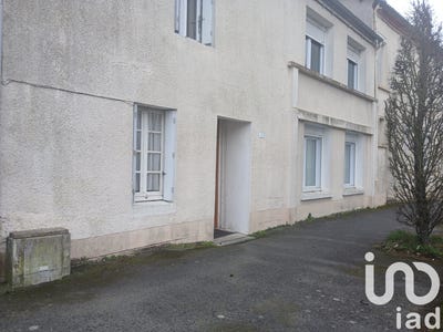 /international/fr/mauleon-charente-310098143712/