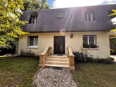 /international/fr/lamorlaye-picardie-310100700812/
