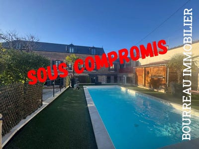 /international/fr/joigny-burgundy-310104898057/