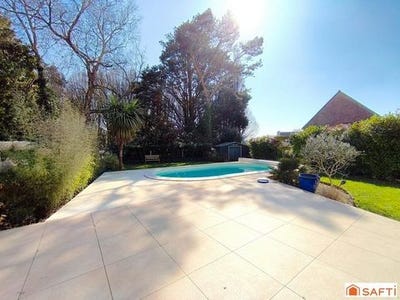 /international/fr/bannalec-brittany-310105897538/