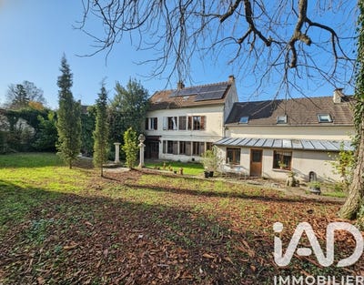 /international/fr/la-ferte-milon-picardie-310104827340/