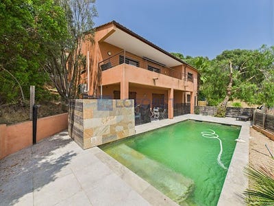 /international/fr/calcatoggio-corsica-310097922595/?lang=zh-tw
