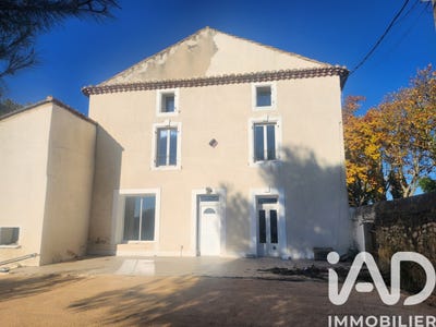 /international/fr/castillon-du-gard-languedoc-roussillon-310103697930/