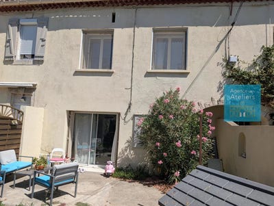 /international/fr/arles-languedoc-roussillon-310100792515/