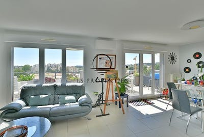 /international/fr/la-garde-provence-alpes-cote-d-azur-310100009426/?lang=es