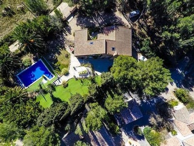 /international/fr/pezenas-languedoc-roussillon-310109020980/?lang=th