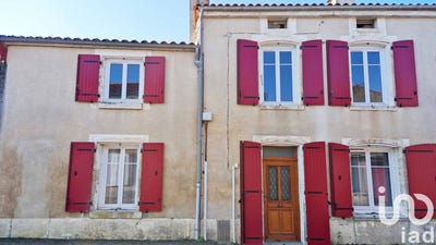 /international/fr/villiers-en-plaine-charente-310099610266/