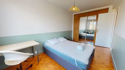/international/fr/avenue-pierre-brossolette-bron-rhone-310108968100/