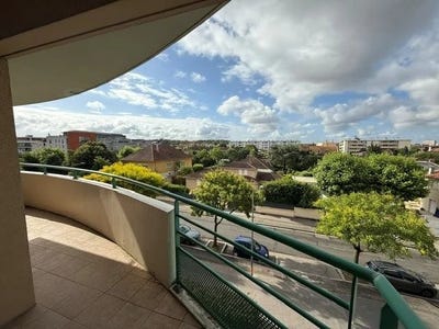 /international/fr/93-avenue-camille-rousset-bron-rhone-310108812679/