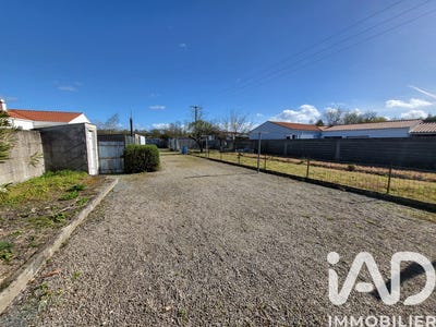 /international/fr/challans-pays-de-la-loire-310107641497/
