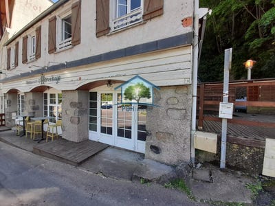 /international/fr/saint-nectaire-auvergne-310108436335/