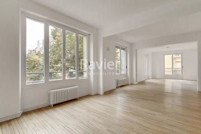 /international/fr/paris-16th-paris-310108704337/