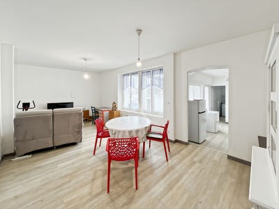 /international/fr/challans-pays-de-la-loire-310108554934/