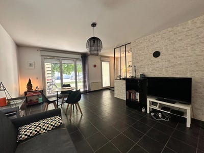 /international/fr/saint-julien-en-genevois-rhone-310109150607/?lang=pt