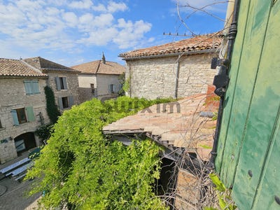 /international/fr/vezenobres-languedoc-roussillon-310098969043/?lang=id