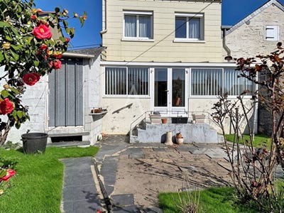 /international/fr/trelaze-pays-de-la-loire-310106399055/