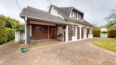 /international/fr/la-couture-boussey-upper-normandy-310108314848/