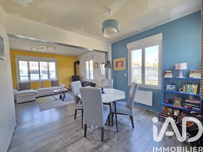/international/fr/lencloitre-charente-310108591548/