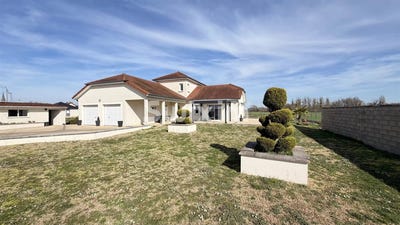/international/fr/auxonne-burgundy-310106282905/