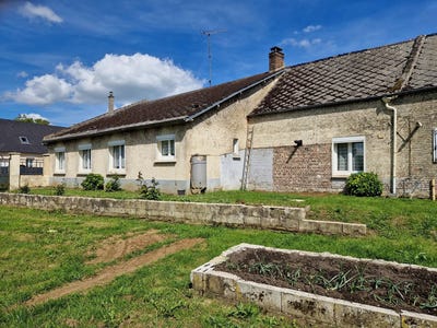 /international/fr/crecy-sur-serre-picardie-310108376602/