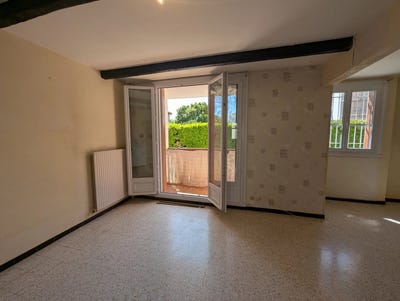 /international/fr/arles-languedoc-roussillon-310108376099/