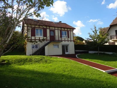 /international/fr/saint-arnoult-centre-val-de-loire-120095882629/