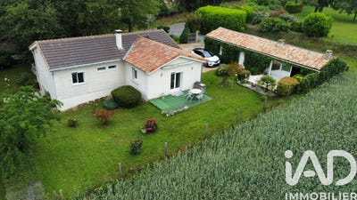 /international/fr/feuillade-charente-310108210908/