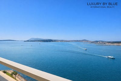 /international/fr/toulon-provence-alpes-cote-d-azur-310108431063/