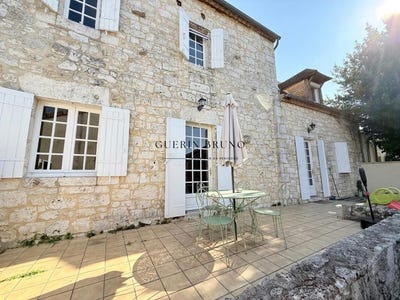 /international/fr/monbazillac-aquitaine-310106388074/