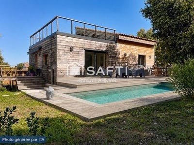 /international/fr/collias-languedoc-roussillon-310105306903/