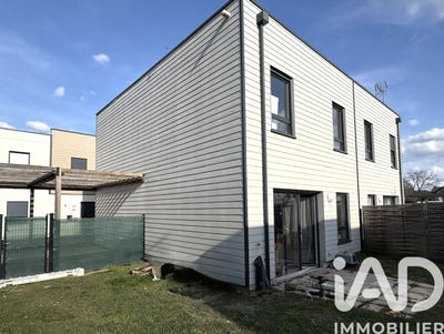 /international/fr/lacroix-saint-ouen-picardie-310106593832/