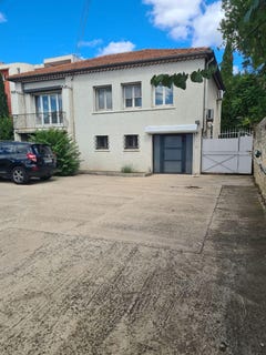 /international/fr/nimes-languedoc-roussillon-310095061908/