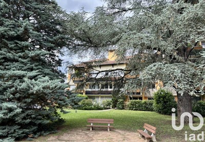 /international/fr/villefranche-sur-saone-ile-de-france-310100136677/?lang=en