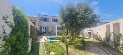 /international/fr/narbonne-languedoc-roussillon-310120013717/