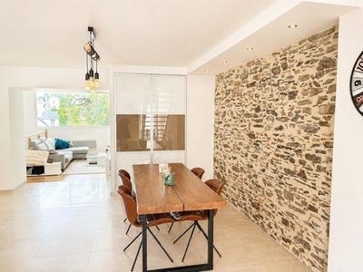 /international/fr/beaupreau-en-mauges-pays-de-la-loire-310109021174/