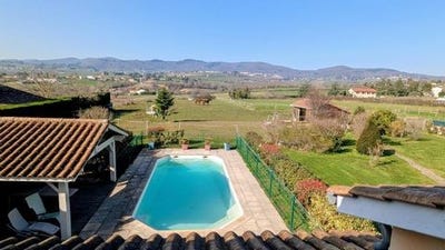 /international/fr/sainte-consorce-rhone-310106117233/