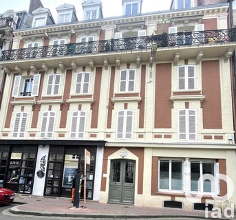 /international/fr/trouville-sur-mer-upper-normandy-310101227929/