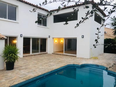 /international/fr/la-grande-motte-languedoc-roussillon-310108430882/