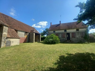 /international/fr/lurcy-le-bourg-burgundy-310101376023/?lang=en