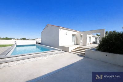 /international/fr/corme-ecluse-charente-310108597275/