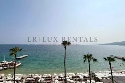 /international/fr/juan-les-pins-juan-les-pins-provence-alpes-cote-d-azur-310100731854/